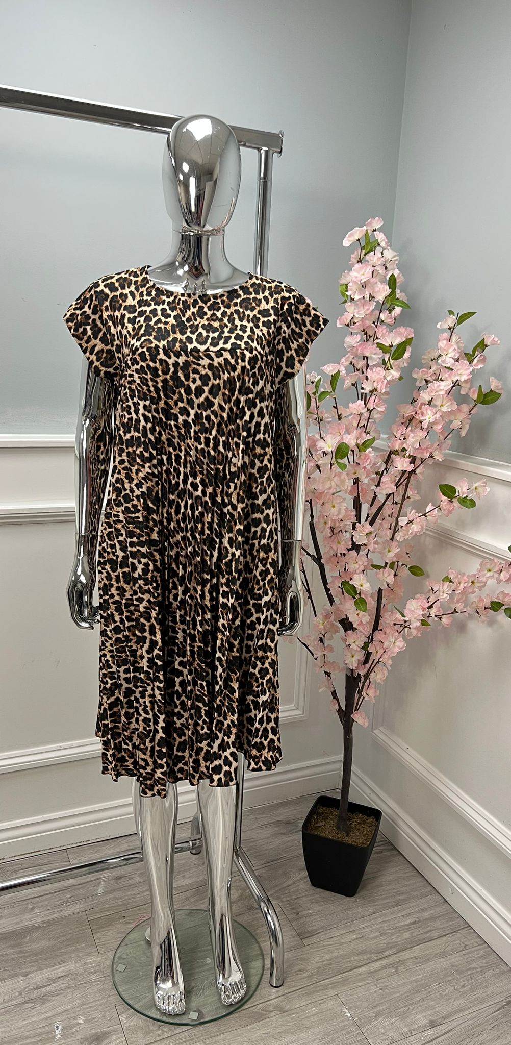 ‘Kim’ Pleated Leopard Dress