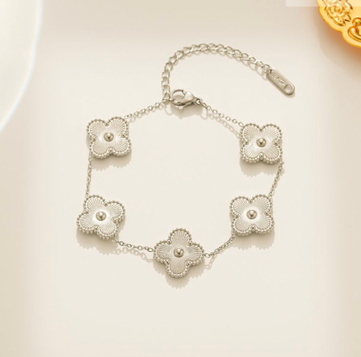 Clover Solid Bracelet