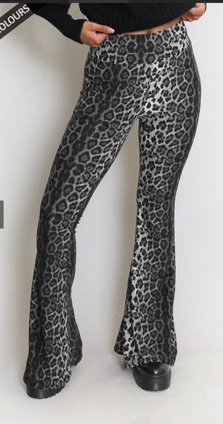 ‘Cleo’ Leopard Flare Leggings