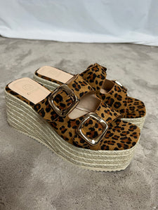 ‘Dusty’ Buckle Wedge