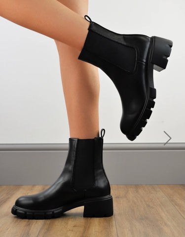 ‘Maria’ Chunky Chelsea Boots